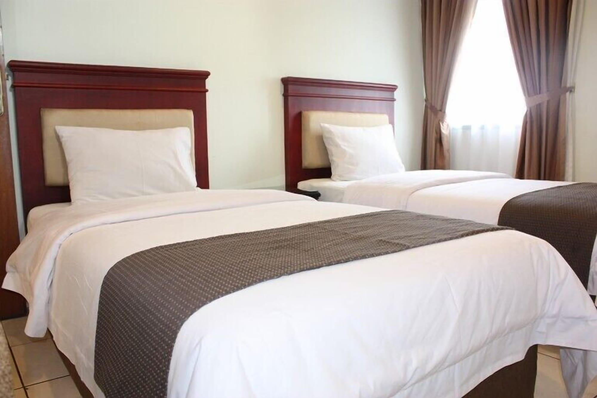 מדאן Travellers Suites Serviced Apartments מראה חיצוני תמונה