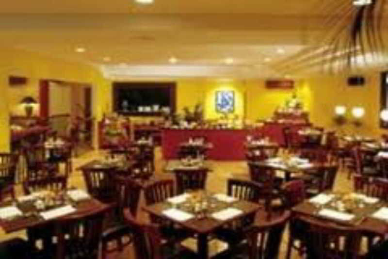 מדאן Travellers Suites Serviced Apartments מראה חיצוני תמונה